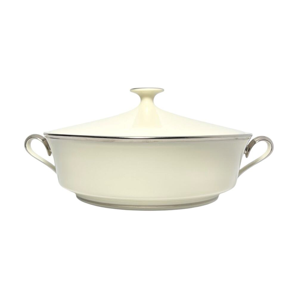 Lenox “Solitaire” Porcelain (Vegetable) Serving Bowl w/Lid & Handles 9” 1.75qts